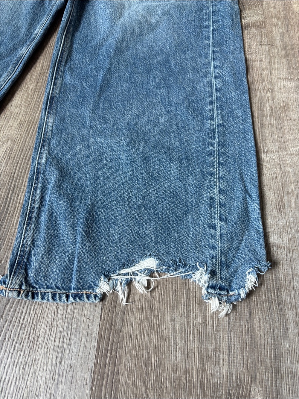 American Eagle Super High-Rise Baggy Wide Leg Jeans Medium Blue Denim Size 14 - Picture 3 of 11
